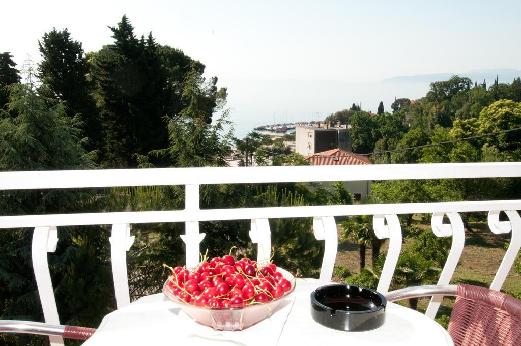 Bed & Breakfast Villa Klara Ičići Δωμάτιο φωτογραφία