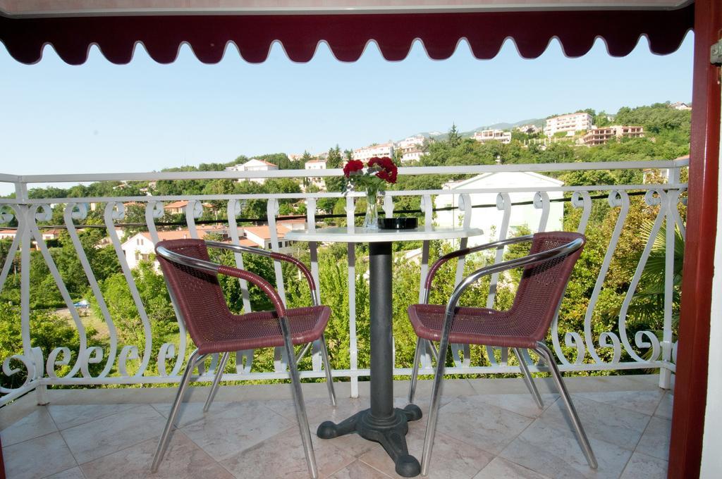 Bed & Breakfast Villa Klara Ičići Δωμάτιο φωτογραφία
