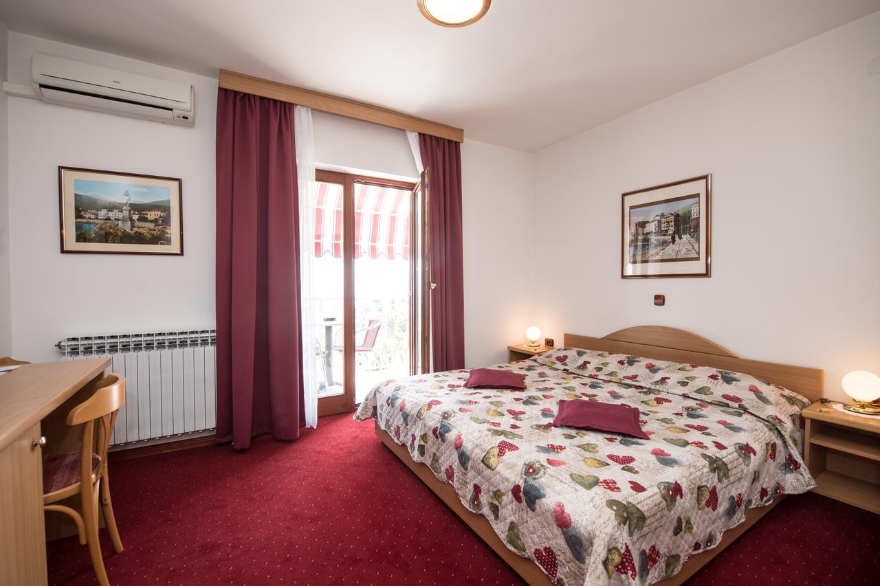 Bed & Breakfast Villa Klara Ičići Εξωτερικό φωτογραφία